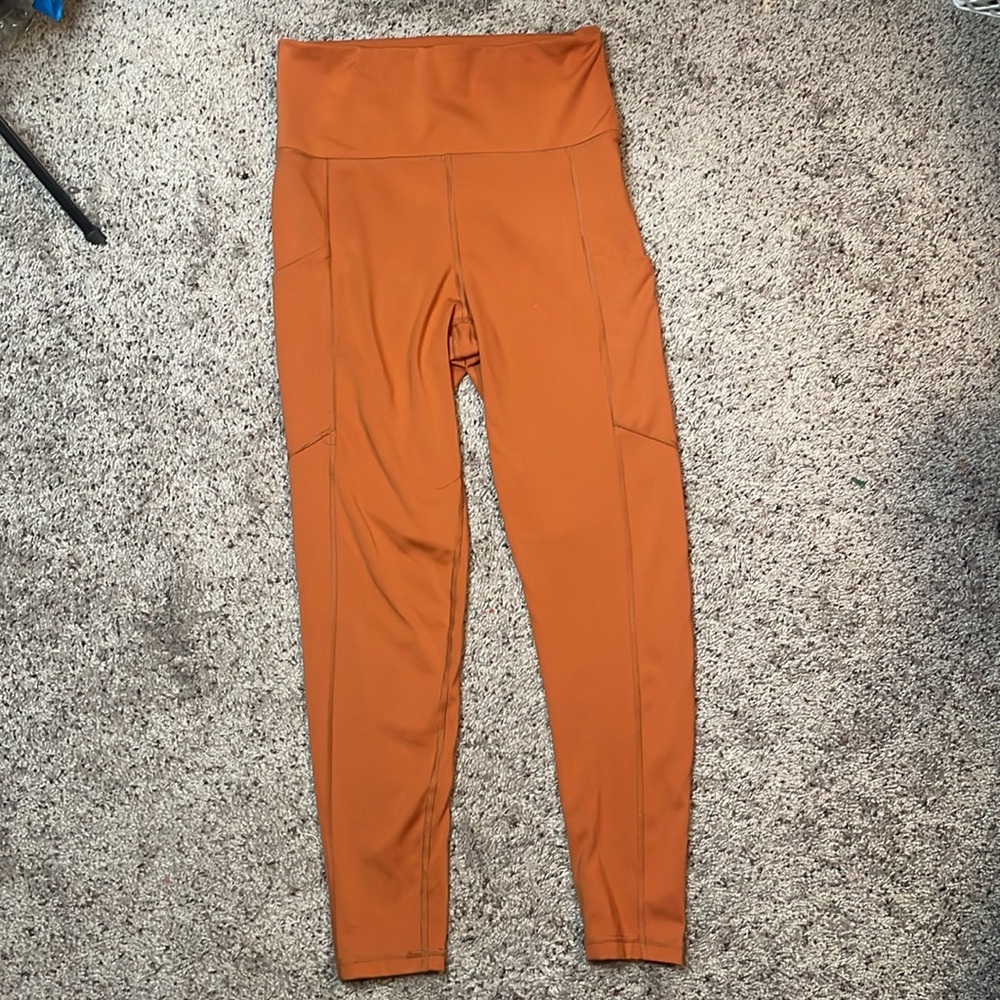 American Eagle Orange The Everything Pocket Legging Size Medium - Picture 4 of 8